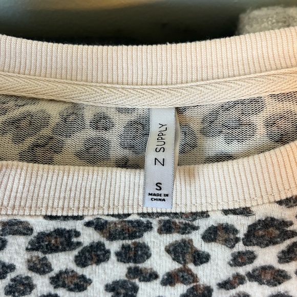 Z supply cheetah print crewneck sweater - Picture 4 of 4